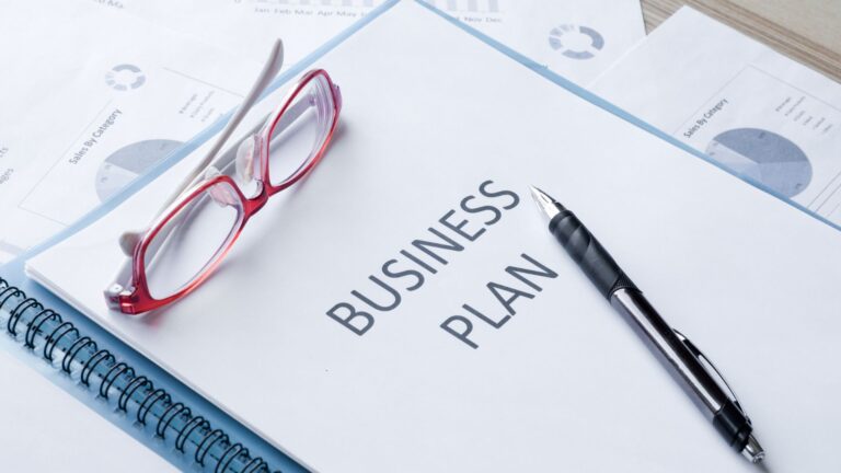 How To Draft an Effective Business Plan